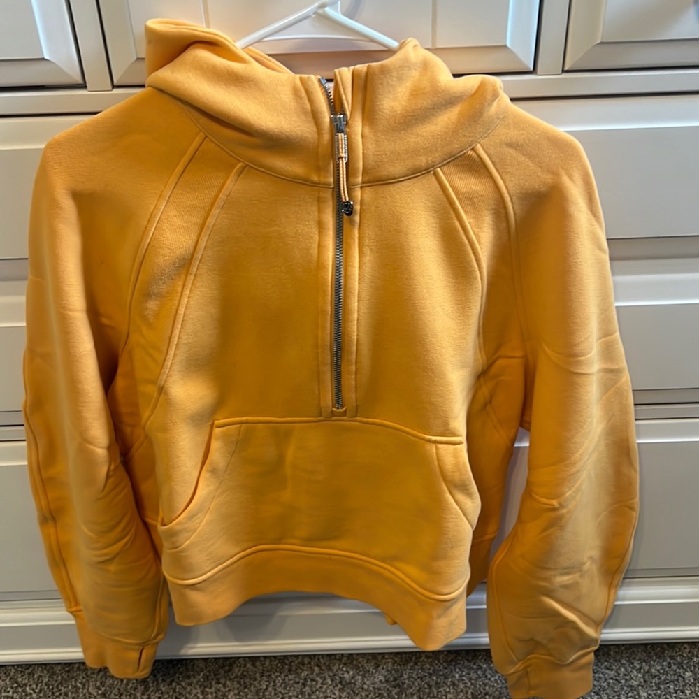 Lululemon Scuba Half zip